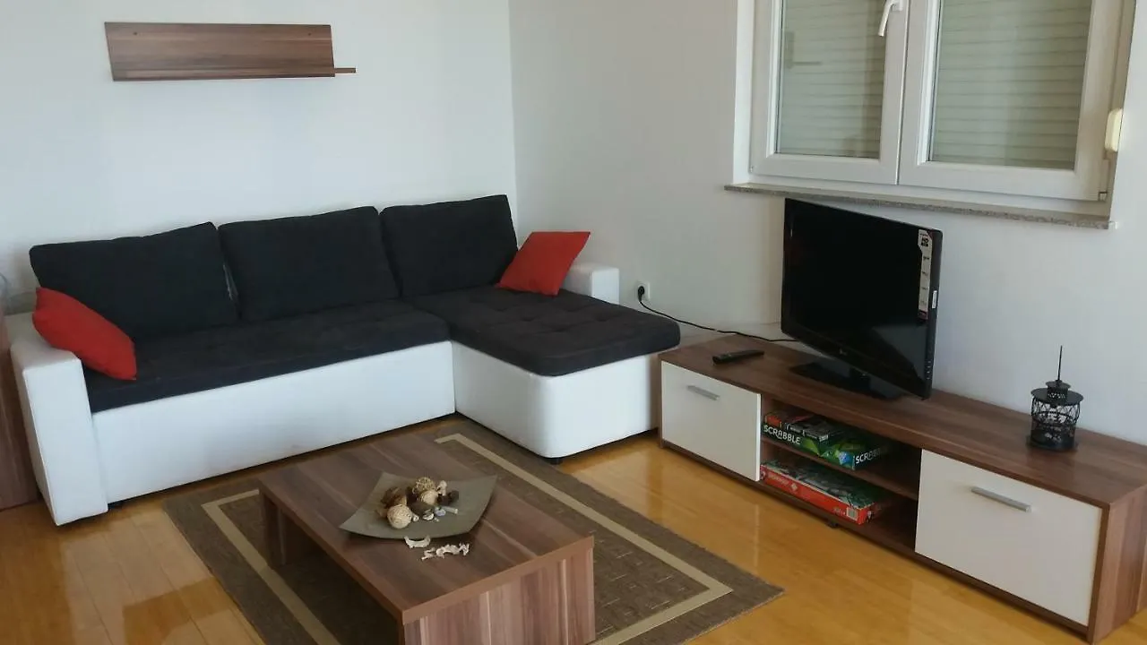 Inga'S Apartment Starigrad Paklenica