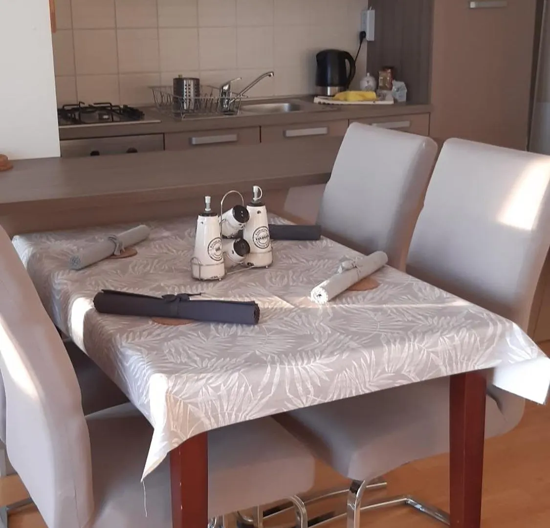 Inga'S Apartment Starigrad Paklenica