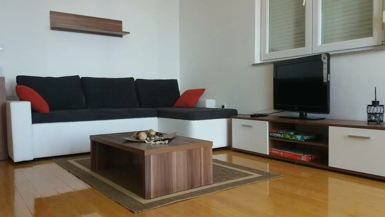 Inga'S Apartment Starigrad Paklenica Croatia